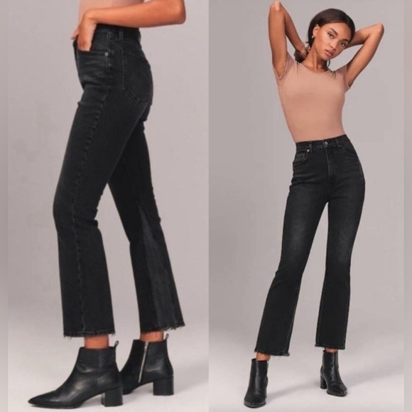 Abercrombie & Fitch The Kick Flare Ultra High
Rise Jeans Cropped Raw Hem Size 6 - Picture 3 of 9